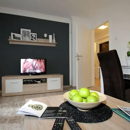 Pearl Apartment